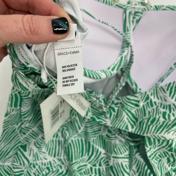 NWT GRACE + EMMA JUNGLE OASIS ONE PIECE SWIM green and white print pearls Med - Picture 11 of 13